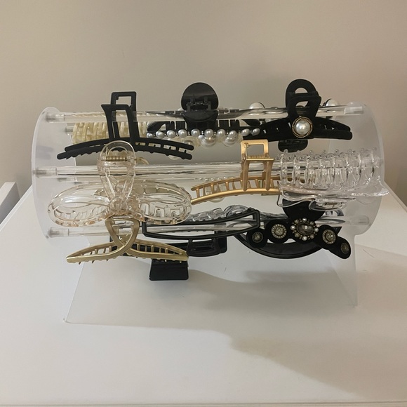 claw clip organizer with all the clips - Picture 2 of 2